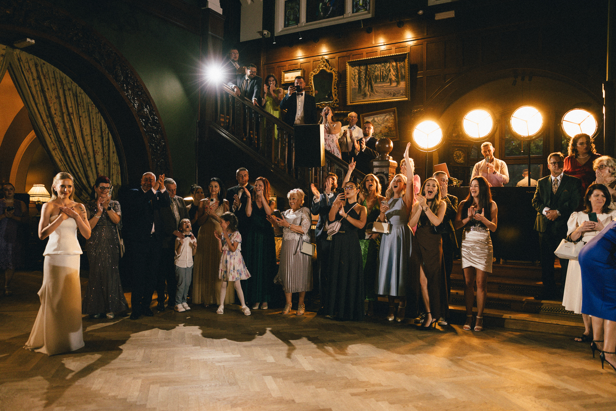 pierwszy-taniec-pary-mlodej-wesele-w-palacu-59